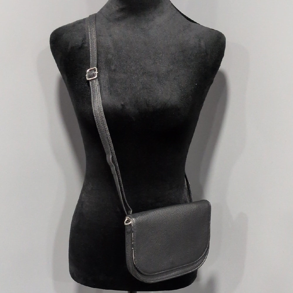 ThirtyOne Adjustable Black Crossbody